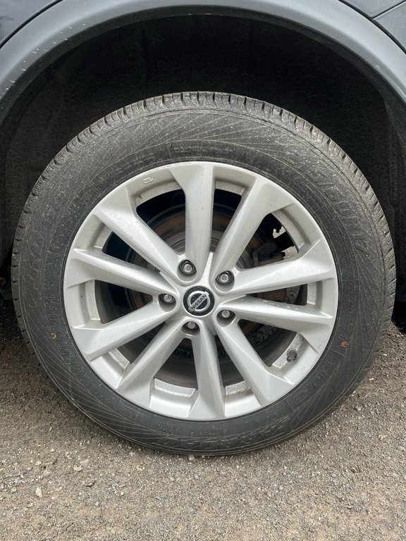 Nissan Qashqai SV, AWD, TOIT, SIÈGES CHAUFFANTS, MAGS 2019 à Mirabel, Québec - 5 - w1024h768px