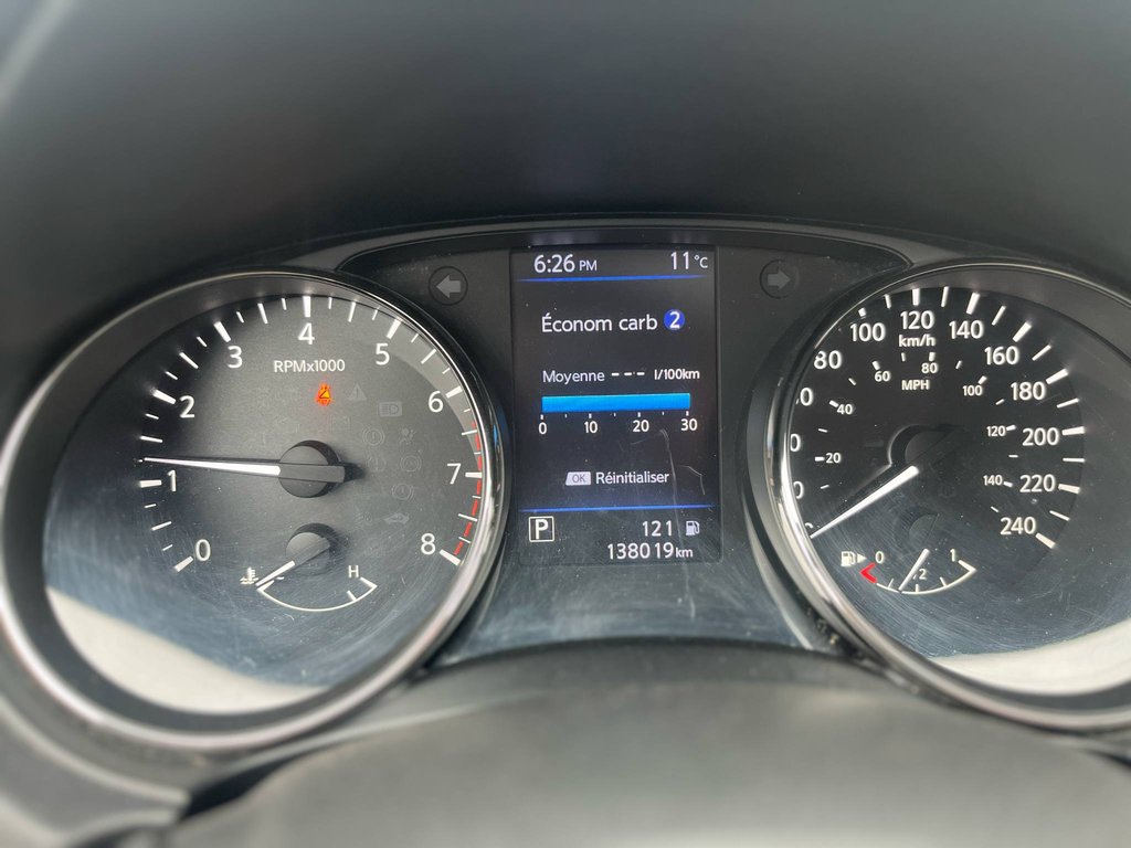 Nissan Qashqai SV, AWD, TOIT, SIÈGES CHAUFFANTS, MAGS 2019 à Mirabel, Québec - 9 - w1024h768px