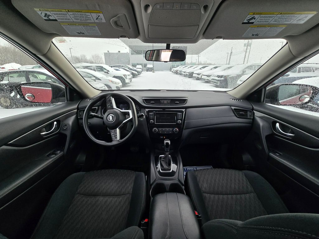 2018 Nissan Rogue SV, 8 PNEUS, AWD, SIÈGES CHAUFFANTS in Mirabel, Quebec - 4 - w1024h768px