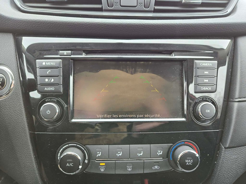 2018 Nissan Rogue SV, 8 PNEUS, AWD, SIÈGES CHAUFFANTS in Mirabel, Quebec - 17 - w1024h768px