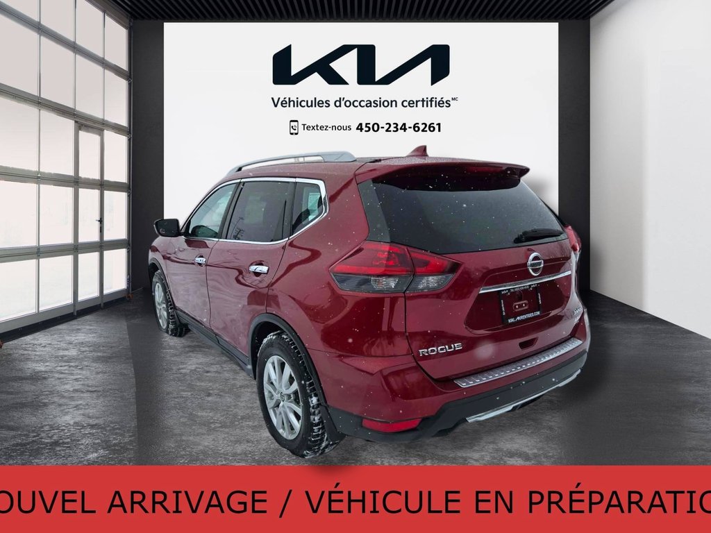 2018 Nissan Rogue SV, 8 PNEUS, AWD, SIÈGES CHAUFFANTS in Mirabel, Quebec - 12 - w1024h768px