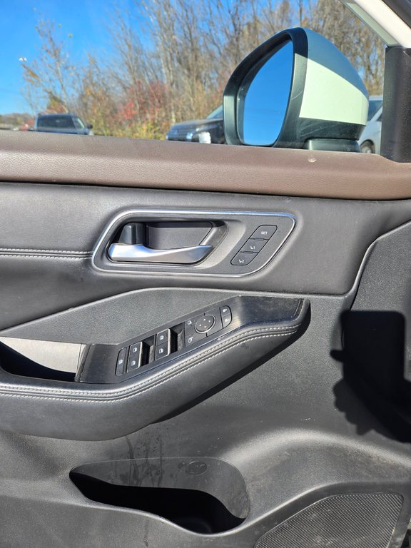 Nissan Rogue Platinum, JAMAIS ACCIDENTÉ, CUIR, GPS, TOIT, AWD 2021 à Mirabel, Québec - 7 - w1024h768px