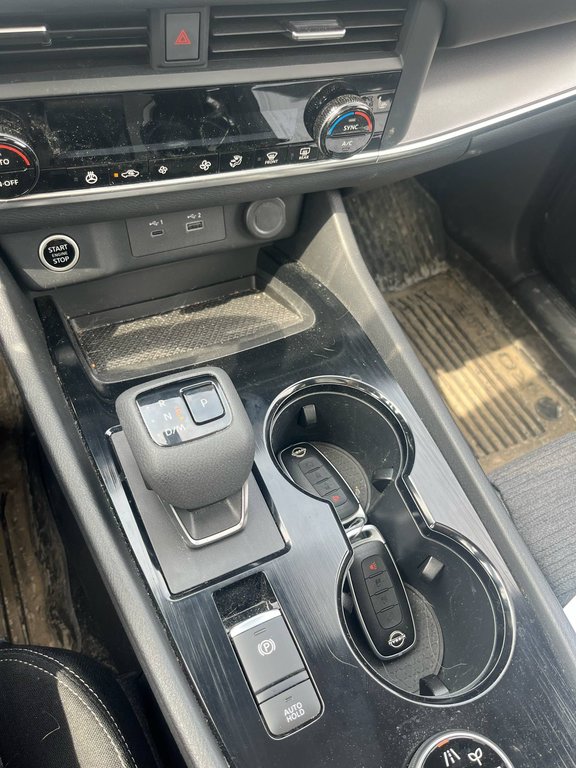 Nissan Rogue SV, AWD, JAMAIS ACCIDENTÉ, 8 PNEUS, TOIT 2023 à Mirabel, Québec - 14 - w1024h768px
