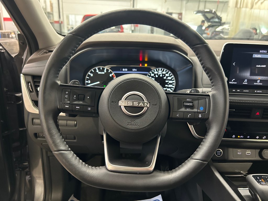 Nissan Rogue SV, AWD, JAMAIS ACCIDENTÉ, 8 PNEUS, TOIT 2023 à Mirabel, Québec - 10 - w1024h768px