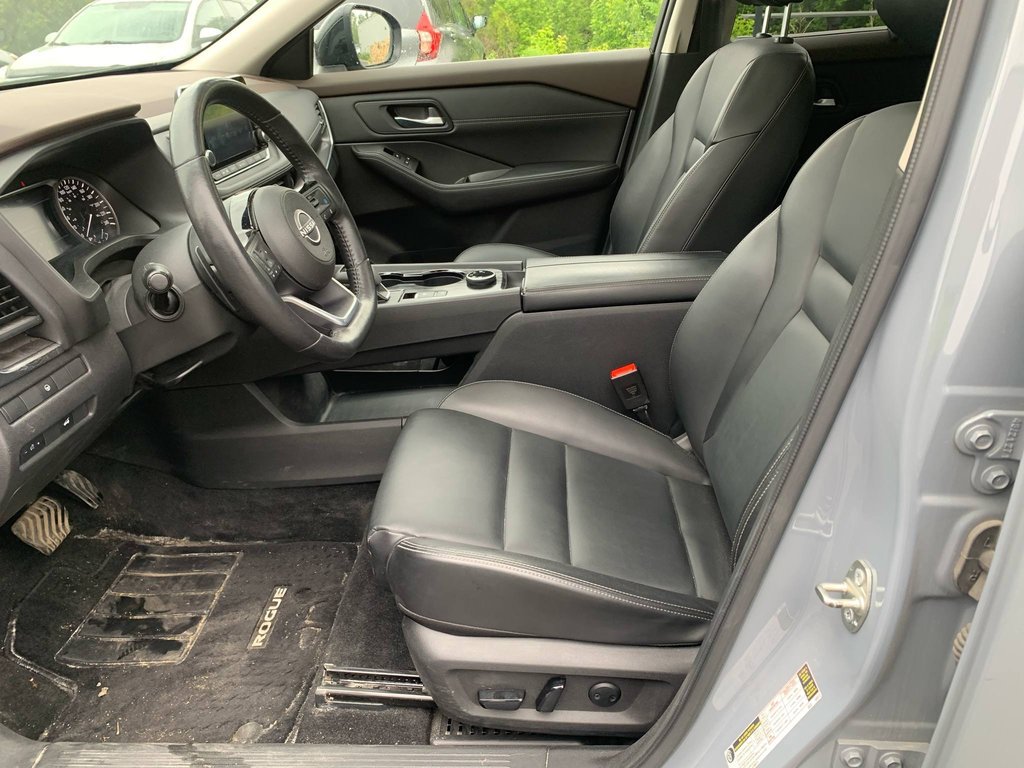 Nissan Rogue SV midnight edition, 8 PNEUS, TOIT, CUIR, AWD 2023 à Mirabel, Québec - 9 - w1024h768px
