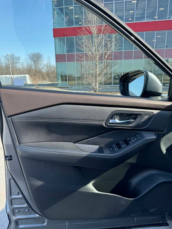 2023 Nissan Rogue SL, JAMAIS ACCIDENTÉ, CUIR, TOIT, AWD, GPS in Mirabel, Quebec - 7 - w1024h768px