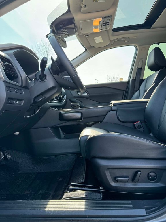 2023 Nissan Rogue SL, JAMAIS ACCIDENTÉ, CUIR, TOIT, AWD, GPS in Mirabel, Quebec - 8 - w1024h768px