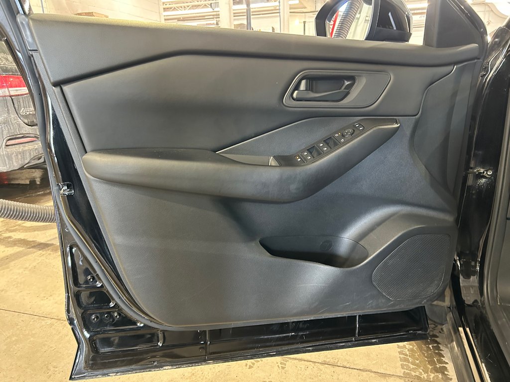 2024 Nissan Rogue S, JAMAIS ACCIDENTÉ, AWD, 8 PNEUS, MAGS in Mirabel, Quebec - 8 - w1024h768px