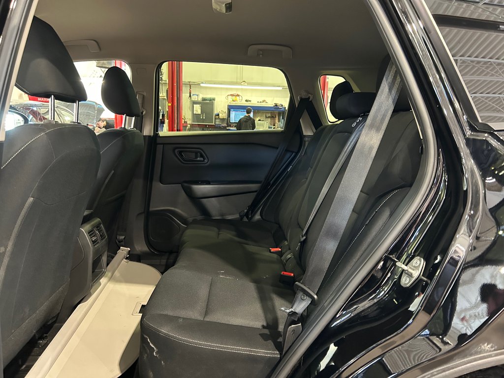2024 Nissan Rogue S, JAMAIS ACCIDENTÉ, AWD, 8 PNEUS, MAGS in Mirabel, Quebec - 26 - w1024h768px