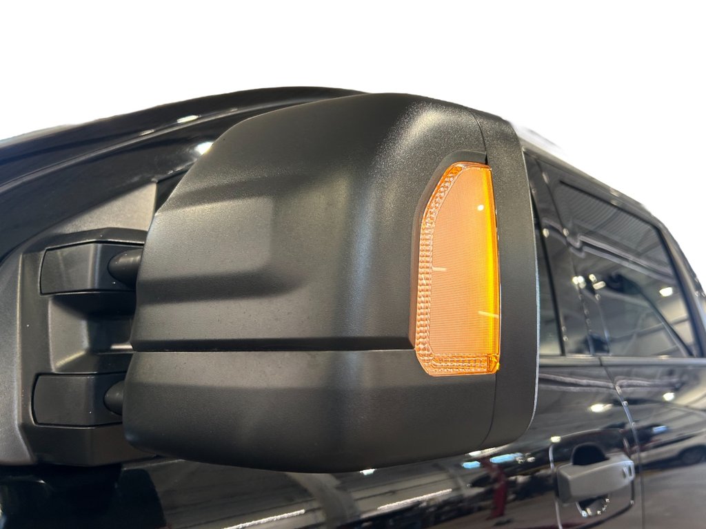 2018 Nissan Titan SV MIDNIGHT EDITION, JAMAIS ACCIDENTÉ, GPS, HITCH in Mirabel, Quebec - 12 - w1024h768px