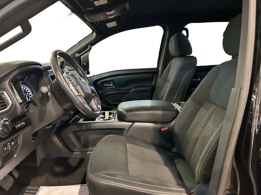 2018 Nissan Titan SV MIDNIGHT EDITION, JAMAIS ACCIDENTÉ, GPS, HITCH in Mirabel, Quebec - 8 - w1024h768px