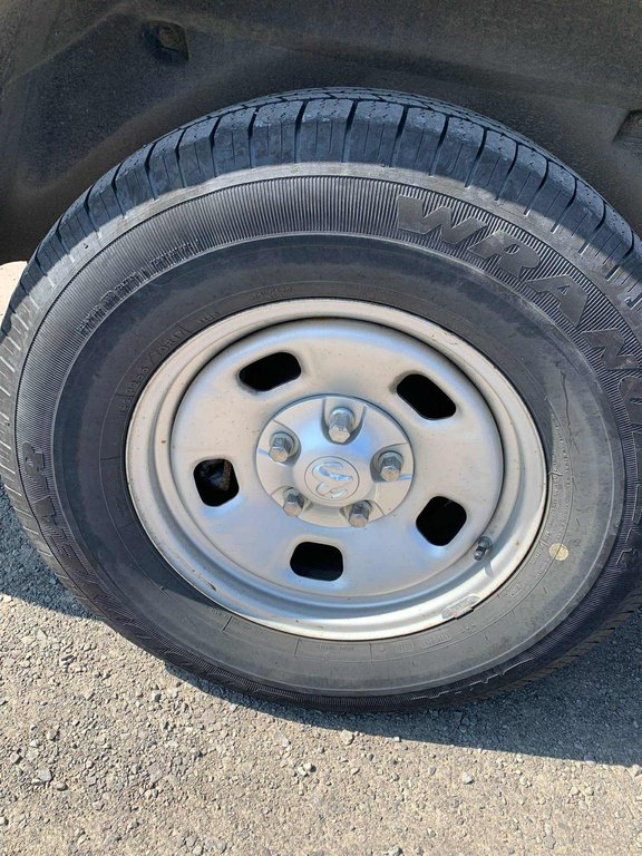 2018 Ram 1500 TRADESMAN, 8 PNEUS, AUCUN ACCIDENT, 4X4, HITCH in Mirabel, Quebec - 15 - w1024h768px