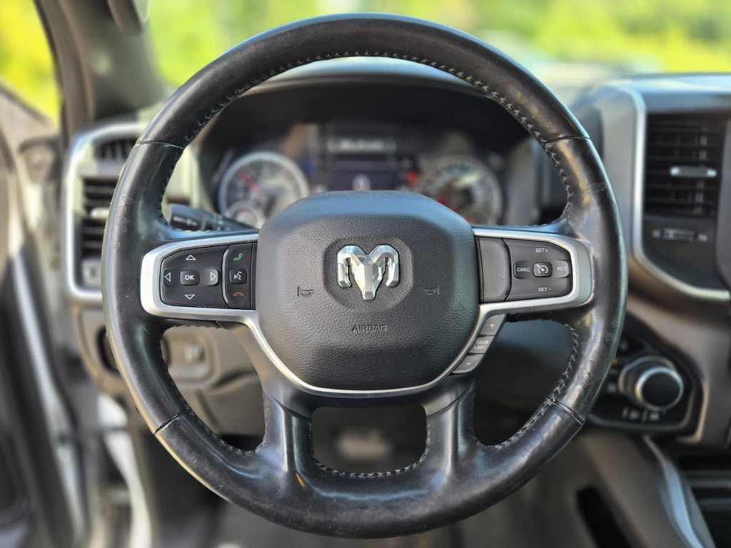2020 Ram 1500 BIG HORN, QUAD CAB, MAGS, V8 HEMI, AUCUN ACCIDENT in Mirabel, Quebec - 8 - w1024h768px