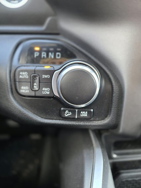 2020 Ram 1500 BIG HORN, QUAD CAB, MAGS, V8 HEMI, AUCUN ACCIDENT in Mirabel, Quebec - 17 - w1024h768px