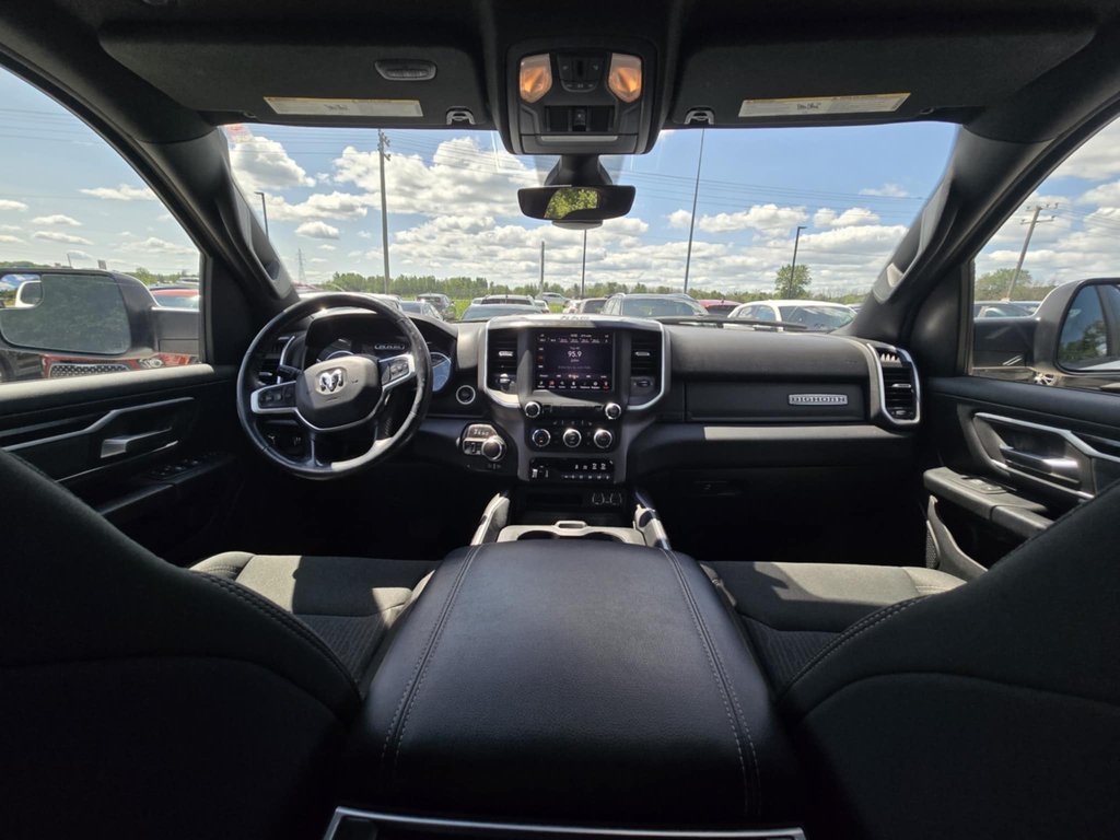 2020 Ram 1500 BIG HORN, QUAD CAB, MAGS, V8 HEMI, AUCUN ACCIDENT in Mirabel, Quebec - 4 - w1024h768px