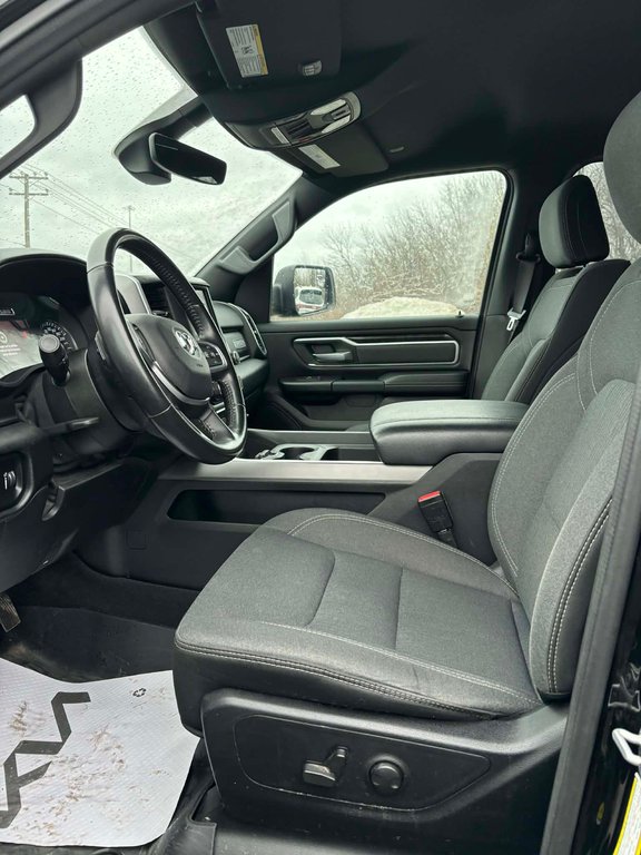 2022 Ram 1500 Big Horn, JAMAIS ACCIDENTÉ, V6, CREW CAB, 4X4 in Mirabel, Quebec - 8 - w1024h768px