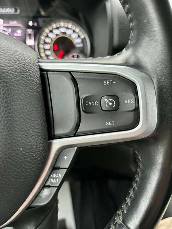2022 Ram 1500 Big Horn, JAMAIS ACCIDENTÉ, V6, CREW CAB, 4X4 in Mirabel, Quebec - 15 - w1024h768px
