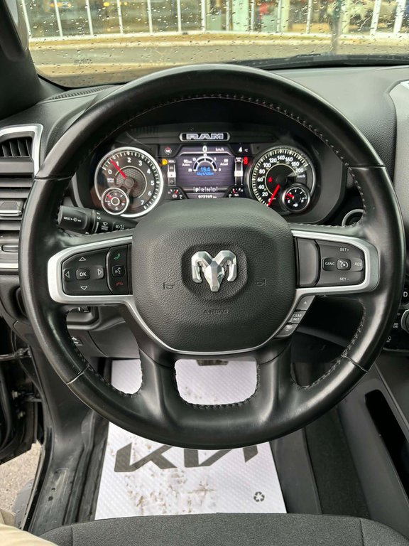 2022 Ram 1500 Big Horn, JAMAIS ACCIDENTÉ, V6, CREW CAB, 4X4 in Mirabel, Quebec - 9 - w1024h768px