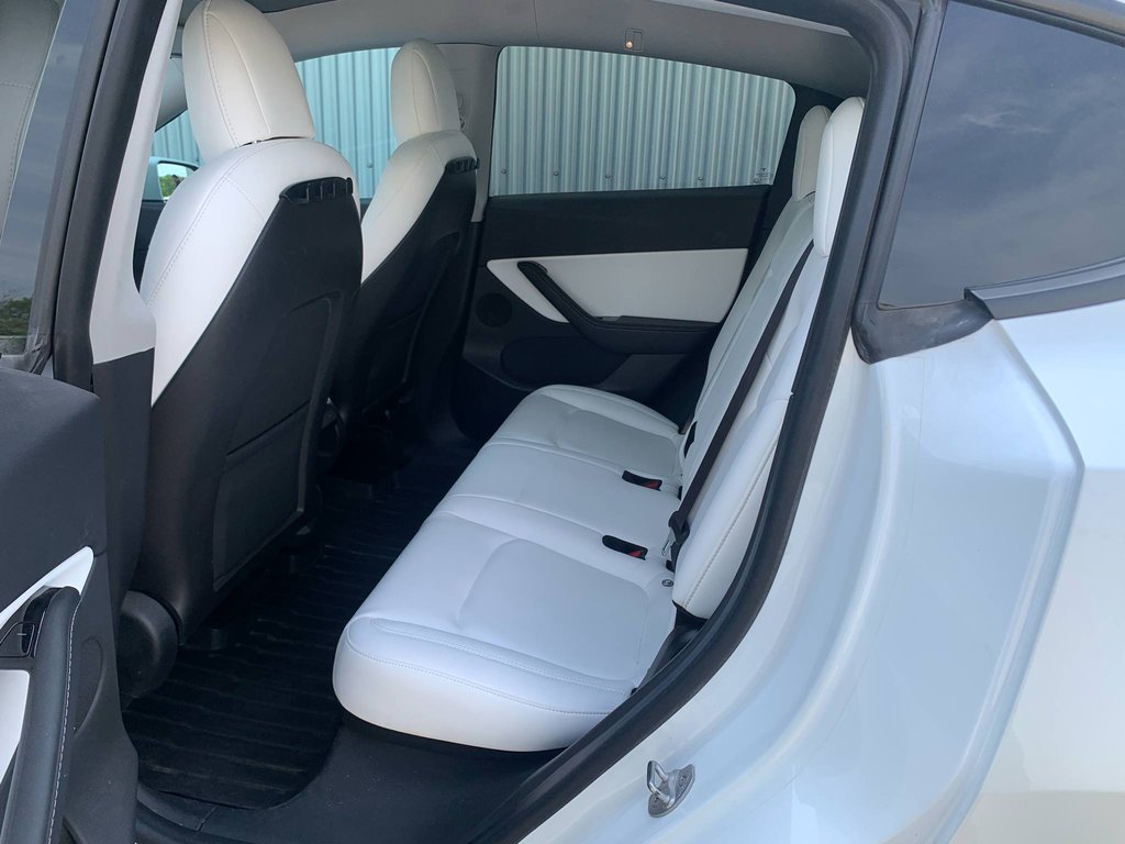 2020 Tesla Model Y Long Range, 509 KM AUTONOMIE, TOIT in Mirabel, Quebec - 14 - w1024h768px