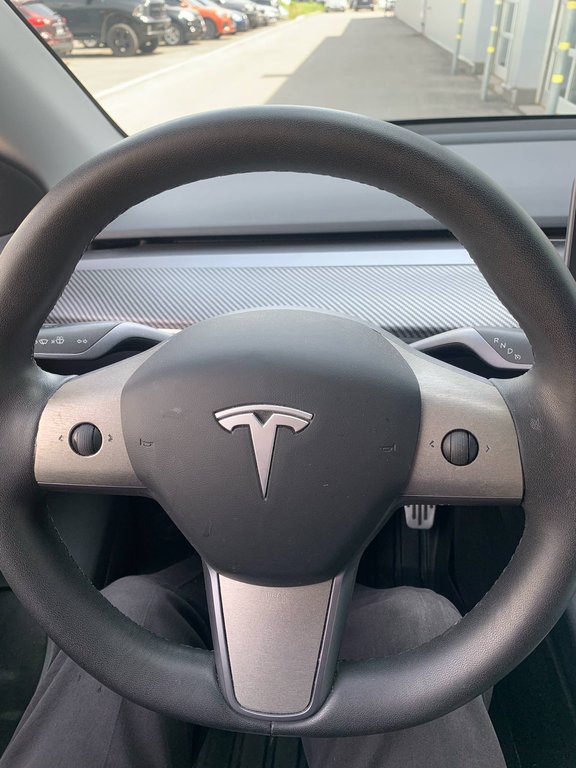 2020 Tesla Model Y Long Range, 509 KM AUTONOMIE, TOIT in Mirabel, Quebec - 9 - w1024h768px