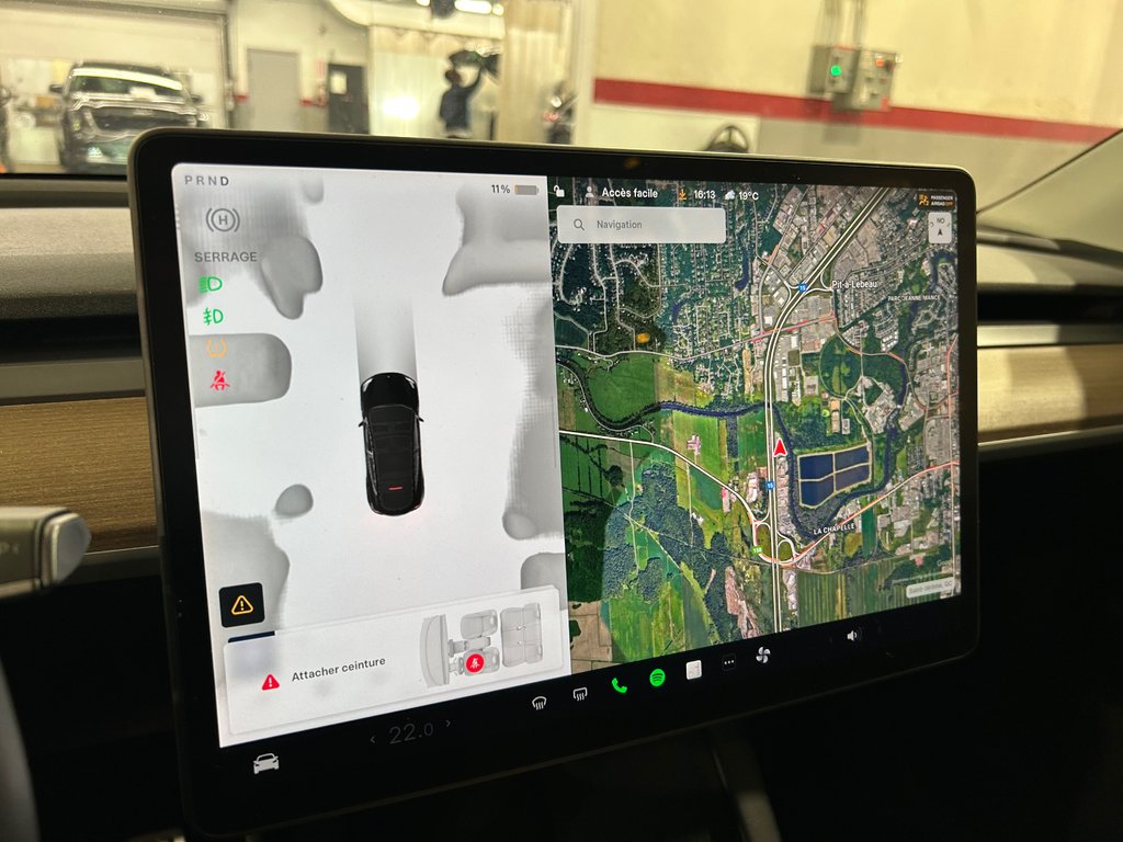 2023 Tesla Model Y Performance, 2 SET DE MAGS, 459 KM AUTONOMIE in Mirabel, Quebec - 16 - w1024h768px