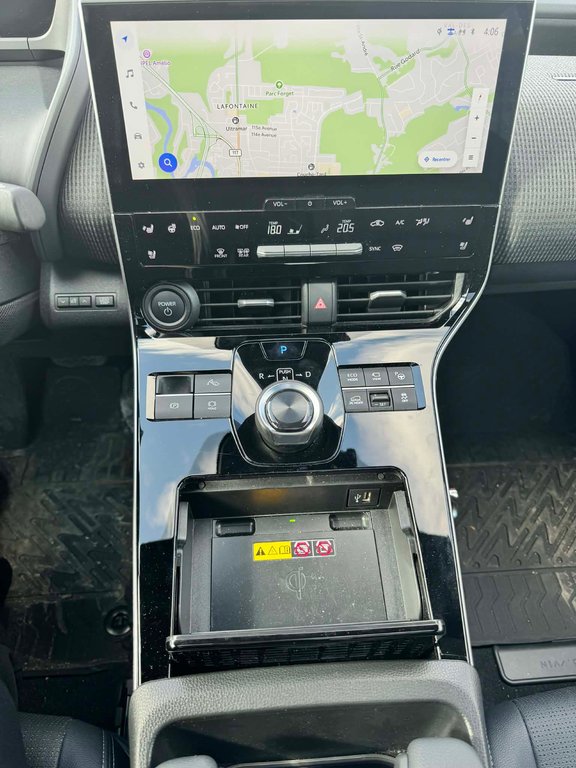 Toyota bZ4X XLE Tech, JAMAIS ACCIDENTÉ, CUIR, TOIT, AWD 2025 à Mirabel, Québec - 13 - w1024h768px