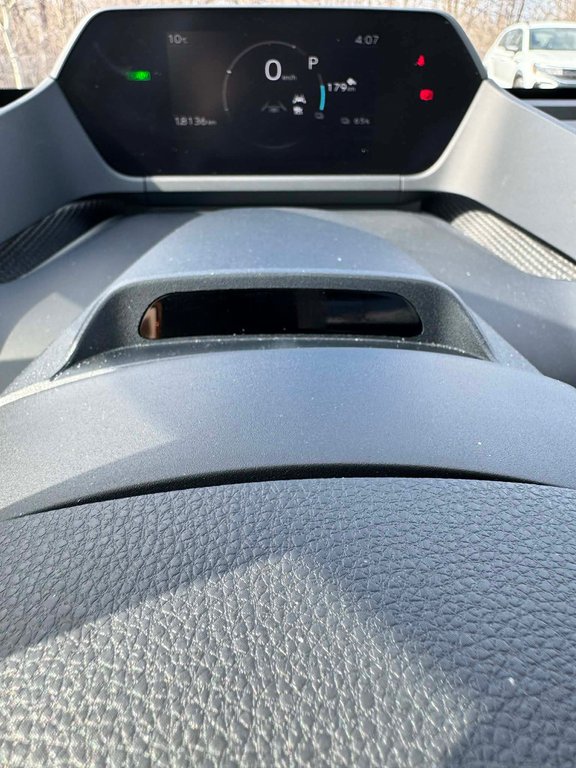 Toyota bZ4X XLE Tech, JAMAIS ACCIDENTÉ, CUIR, TOIT, AWD 2025 à Mirabel, Québec - 10 - w1024h768px