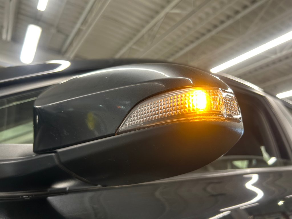 2021 Toyota C-HR LE, JAMAIS ACCIDENTÉ, AUTOMATIQUE in Mirabel, Quebec - 14 - w1024h768px