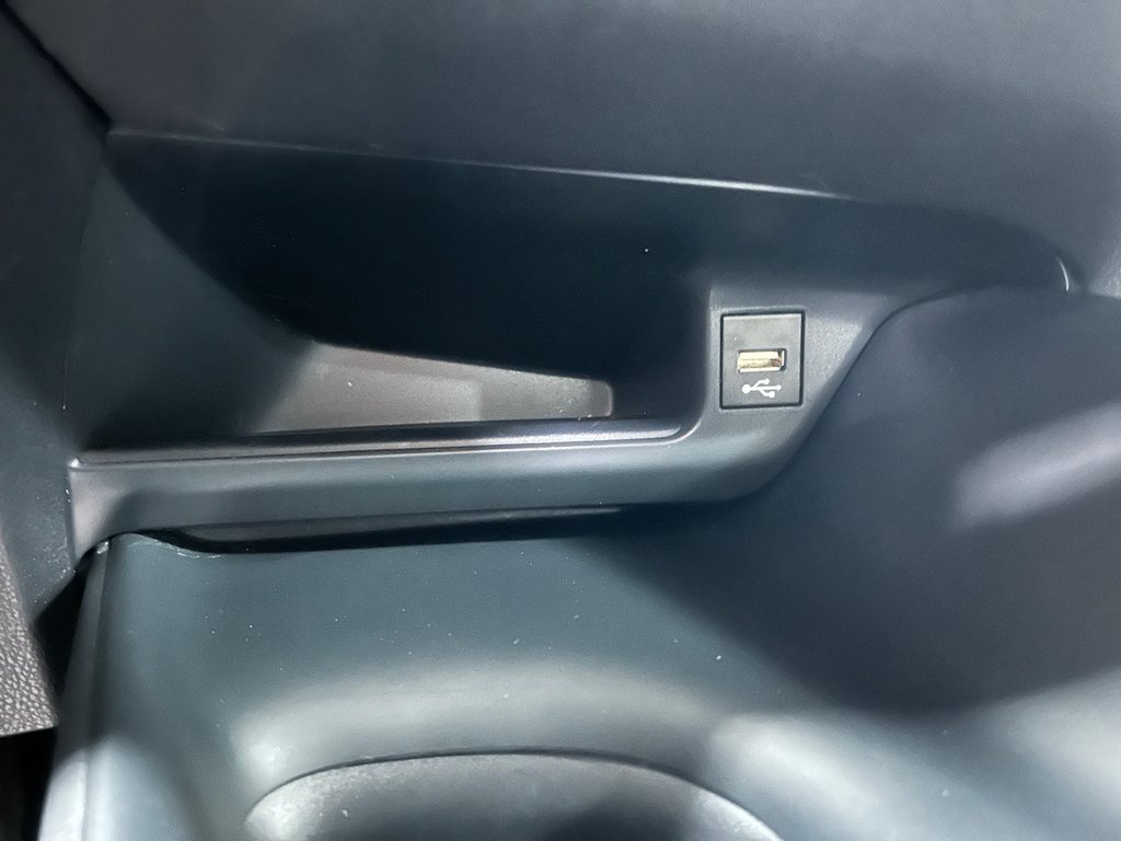 2021 Toyota C-HR LE, JAMAIS ACCIDENTÉ, AUTOMATIQUE in Mirabel, Quebec - 24 - w1024h768px