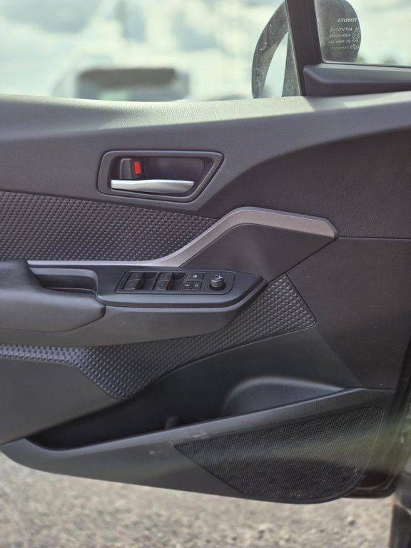 Toyota C-HR LE, JAMAIS ACCIDENTÉ, 8 PNEUS, AUTOMATIQUE 2021 à Mirabel, Québec - 7 - w1024h768px