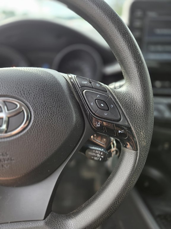 Toyota C-HR LE, JAMAIS ACCIDENTÉ, 8 PNEUS, AUTOMATIQUE 2021 à Mirabel, Québec - 14 - w1024h768px