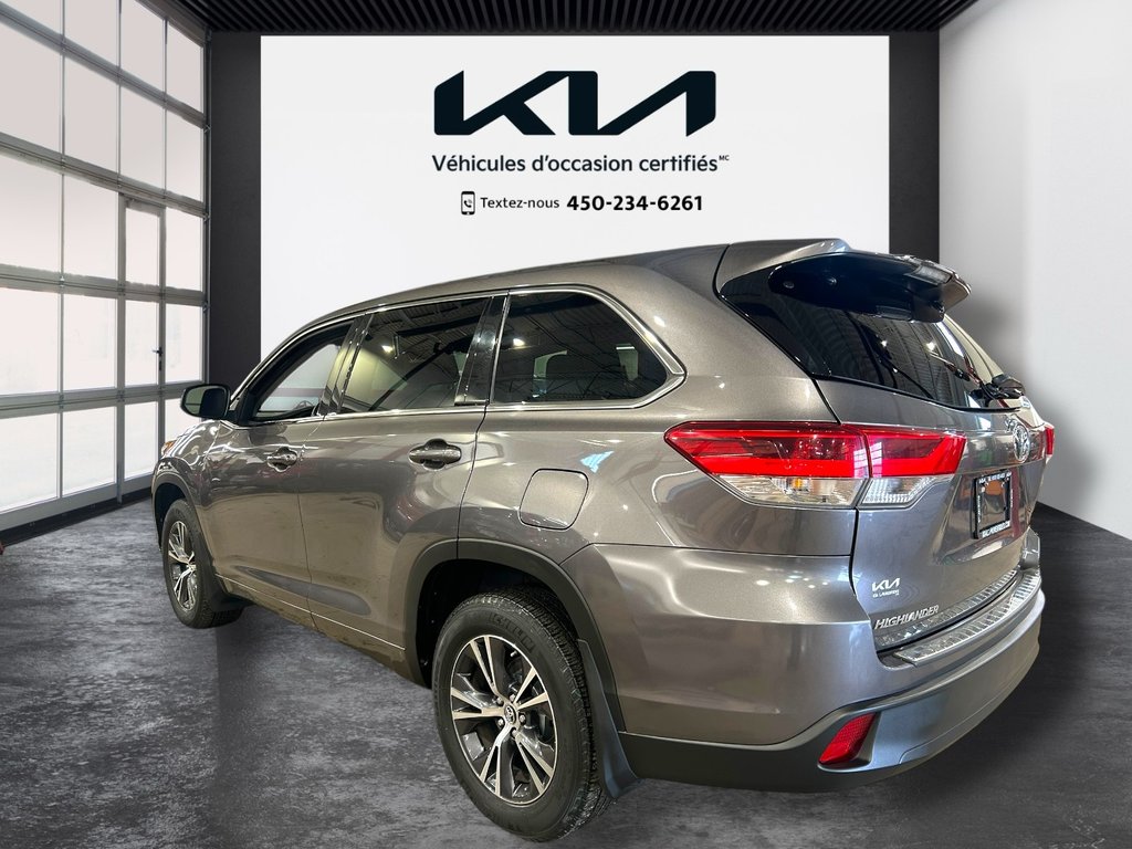 Toyota Highlander LE, JAMAIS ACCIDENTÉ, 8 PASSAGERS, AWD 2017 à Mirabel, Québec - 14 - w1024h768px