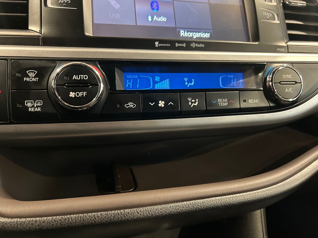 Toyota Highlander LE, JAMAIS ACCIDENTÉ, 8 PASSAGERS, AWD 2017 à Mirabel, Québec - 21 - w1024h768px