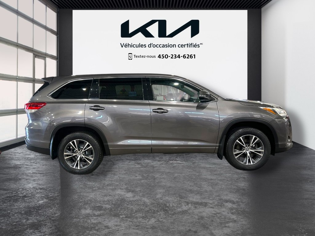 Toyota Highlander LE, JAMAIS ACCIDENTÉ, 8 PASSAGERS, AWD 2017 à Mirabel, Québec - 31 - w1024h768px