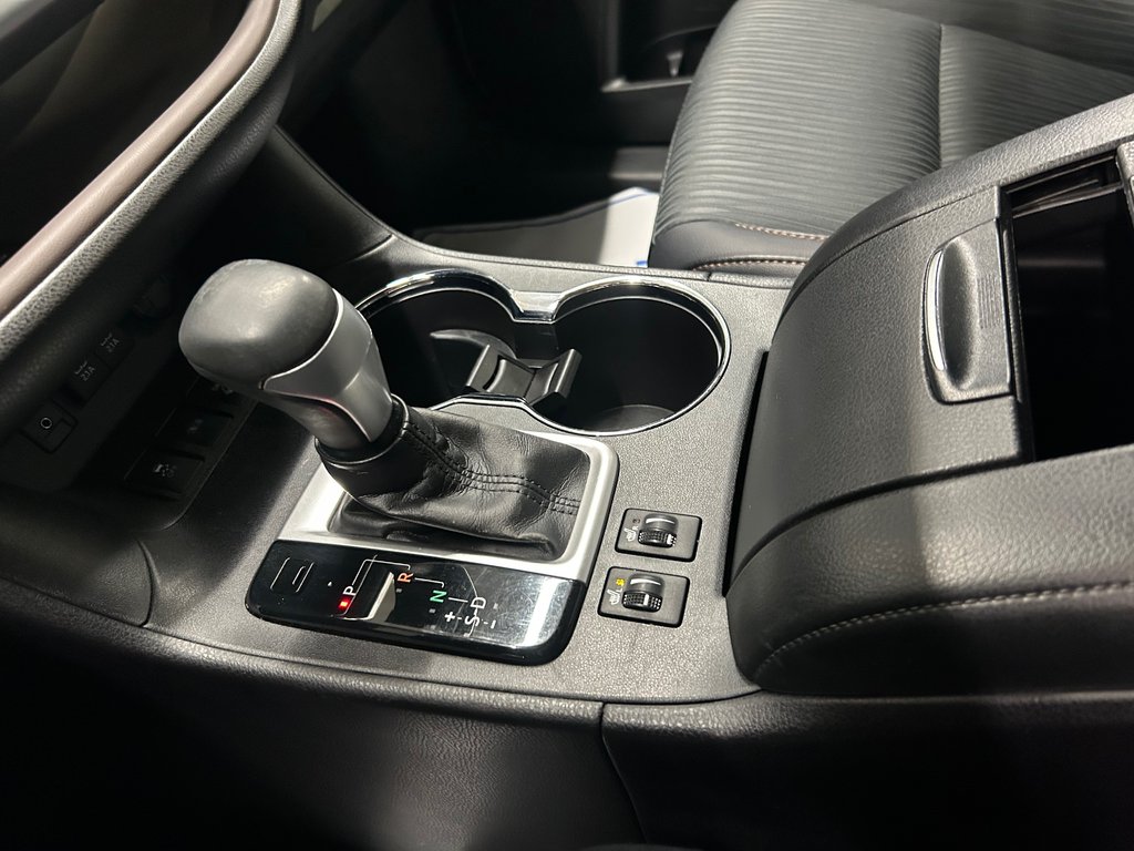 Toyota Highlander LE, JAMAIS ACCIDENTÉ, 8 PASSAGERS, AWD 2017 à Mirabel, Québec - 20 - w1024h768px