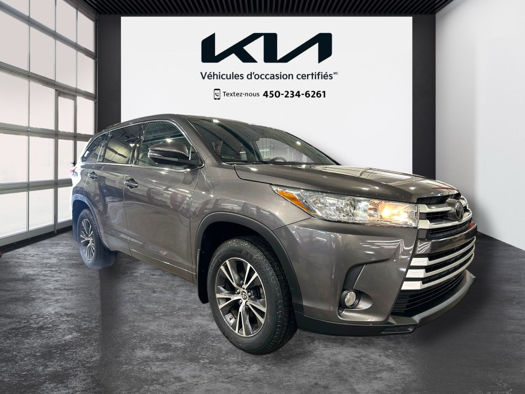 Toyota Highlander LE, JAMAIS ACCIDENTÉ, 8 PASSAGERS, AWD 2017 à Mirabel, Québec - 34 - w1024h768px