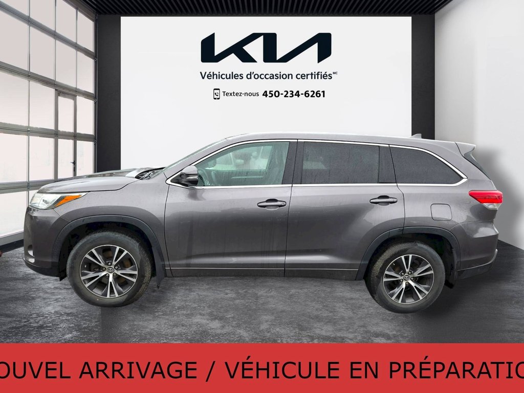 Toyota Highlander LE, JAMAIS ACCIDENTÉ, 8 PASSAGERS, AWD 2017 à Mirabel, Québec - 4 - w1024h768px
