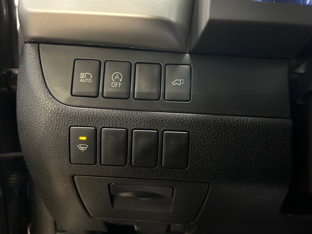 Toyota Highlander LE, JAMAIS ACCIDENTÉ, 8 PASSAGERS, AWD 2017 à Mirabel, Québec - 23 - w1024h768px