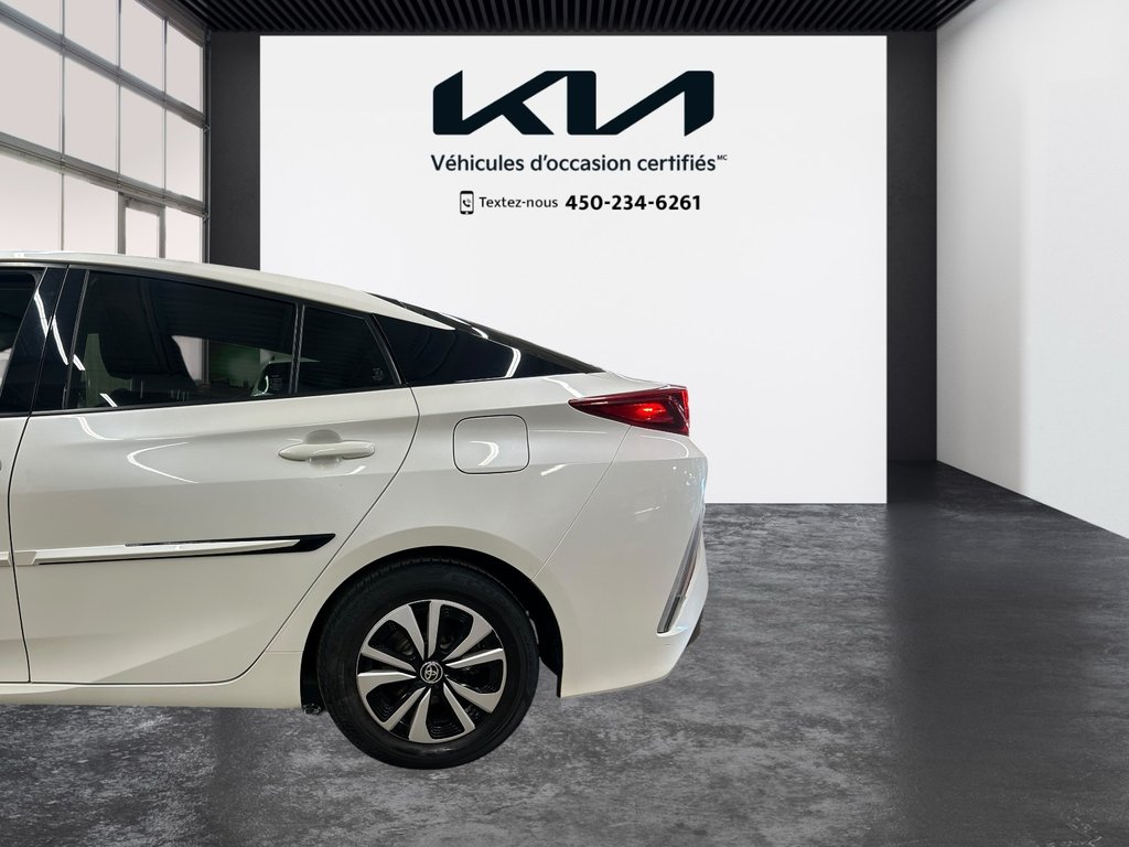 2018 Toyota PRIUS PRIME BRANCHABLE, JAMAIS ACCIDENTÉ, HYBRIDE, A/C in Mirabel, Quebec - 25 - w1024h768px
