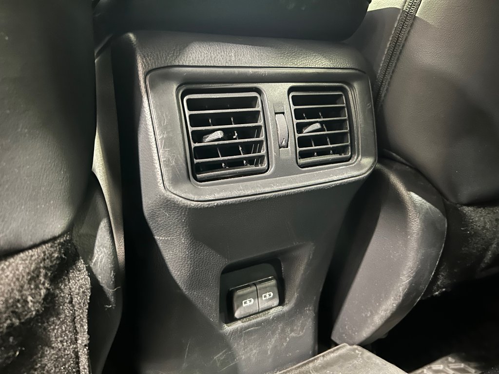 Toyota RAV4 Prime XSE, 8 PNEUS, JAMAIS ACCIDENTÉ, CUIR, TOIT, AWD 2023 à Mirabel, Québec - 35 - w1024h768px