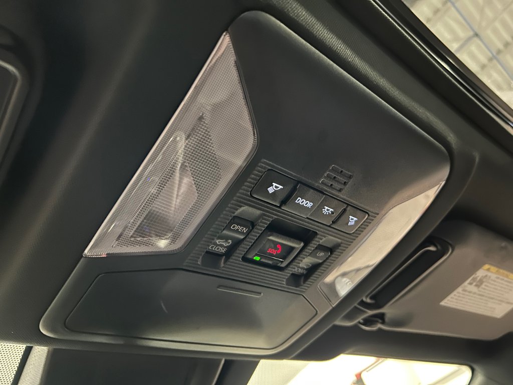 Toyota RAV4 Prime XSE, 8 PNEUS, JAMAIS ACCIDENTÉ, CUIR, TOIT, AWD 2023 à Mirabel, Québec - 30 - w1024h768px