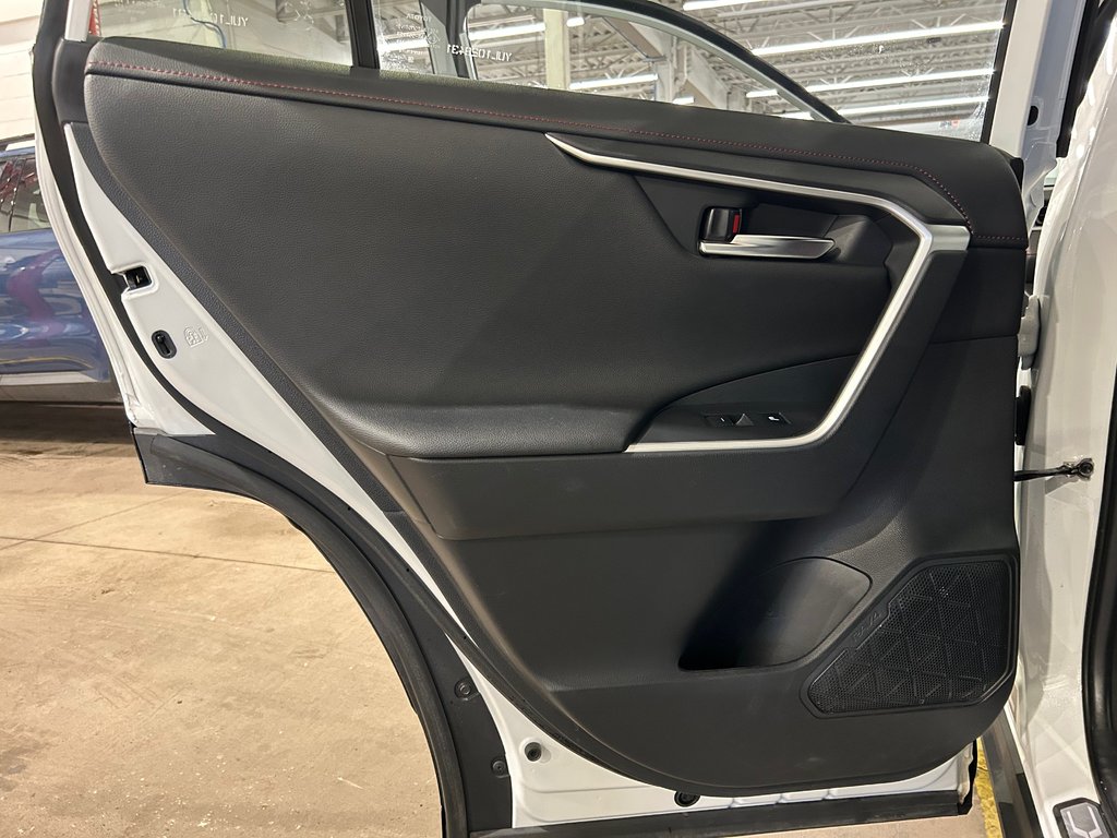 Toyota RAV4 Prime XSE, 8 PNEUS, JAMAIS ACCIDENTÉ, CUIR, TOIT, AWD 2023 à Mirabel, Québec - 32 - w1024h768px