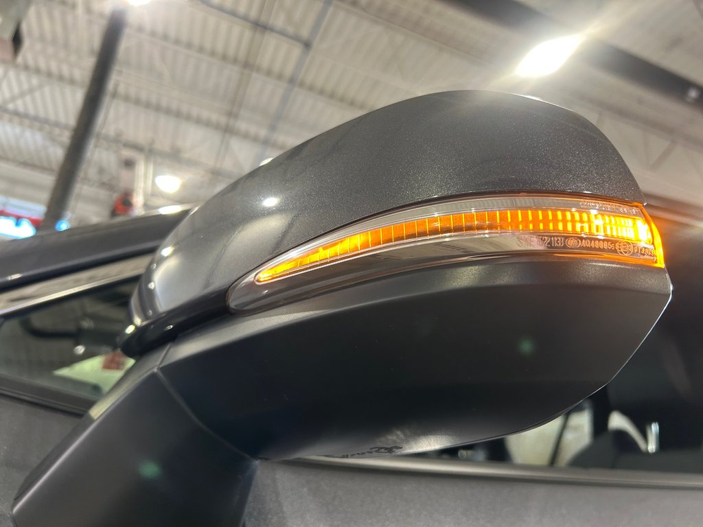 Toyota RAV4 Prime XSE, JAMAIS ACCIDENTÉ, 8 PNEUS, TOIT, CUIR, AWD 2023 à Mirabel, Québec - 16 - w1024h768px