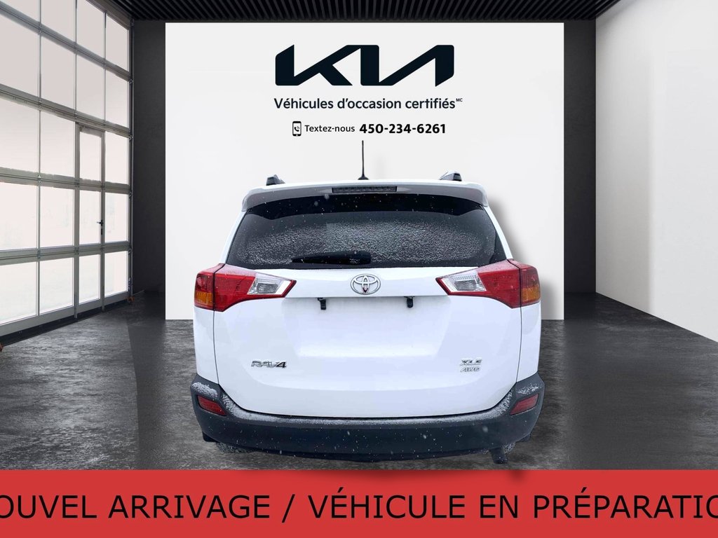 Toyota RAV4 XLE, JAMAIS ACCIDENTÉ, TOIT, AWD, PNEUS D'HIVER 2015 à Mirabel, Québec - 18 - w1024h768px