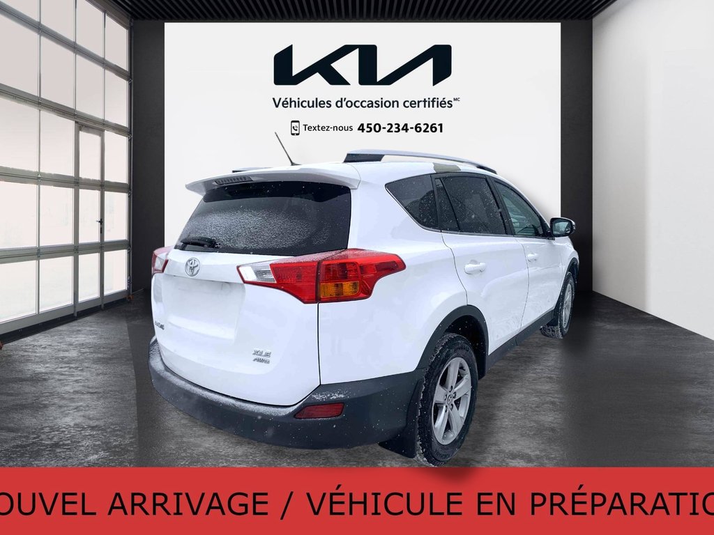 Toyota RAV4 XLE, JAMAIS ACCIDENTÉ, TOIT, AWD, PNEUS D'HIVER 2015 à Mirabel, Québec - 20 - w1024h768px