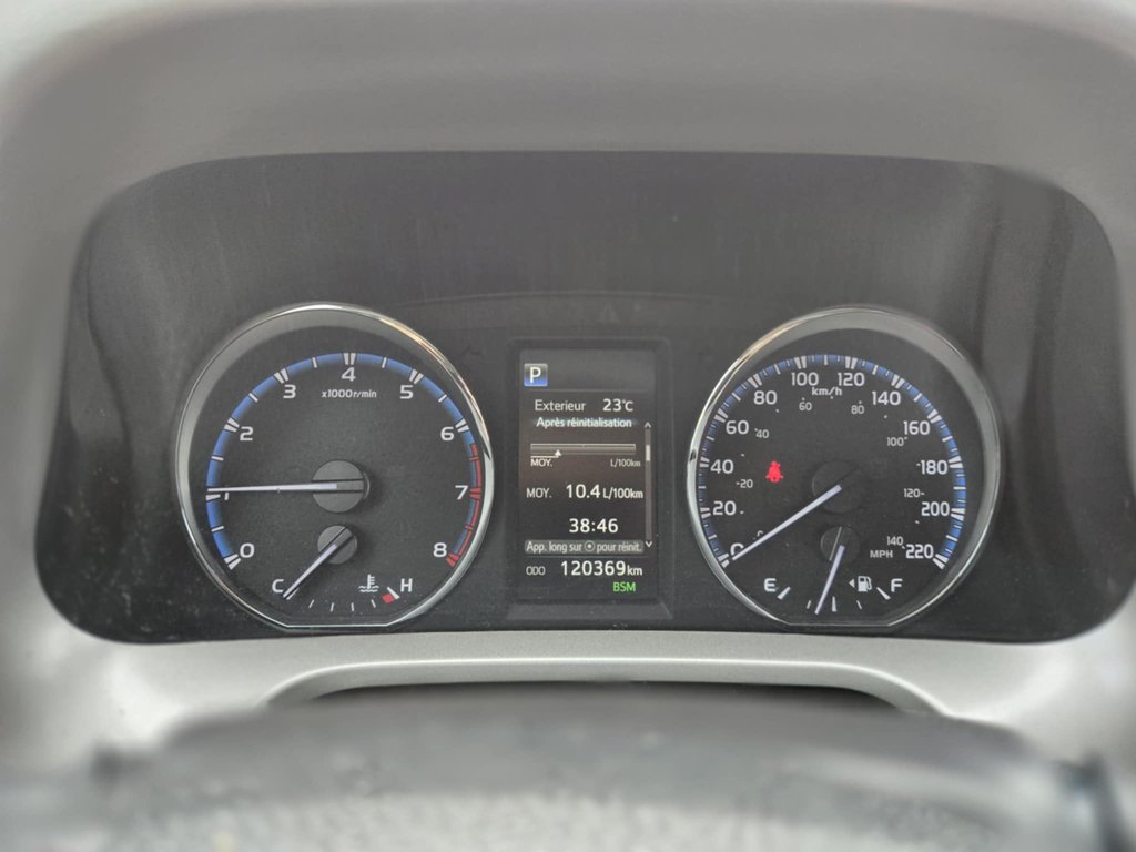 Toyota RAV4 XLE, 8 ROUES, AWD, TOIT, HITCH, TOIT, MAGS 2018 à Mirabel, Québec - 14 - w1024h768px