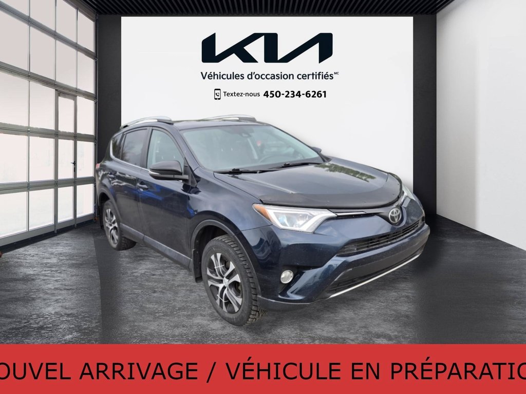 Toyota RAV4 XLE, 8 ROUES, AWD, TOIT, HITCH, TOIT, MAGS 2018 à Mirabel, Québec - 15 - w1024h768px