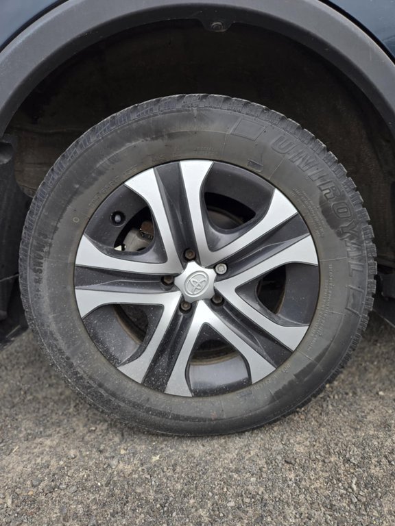 Toyota RAV4 XLE, 8 ROUES, AWD, TOIT, HITCH, TOIT, MAGS 2018 à Mirabel, Québec - 20 - w1024h768px
