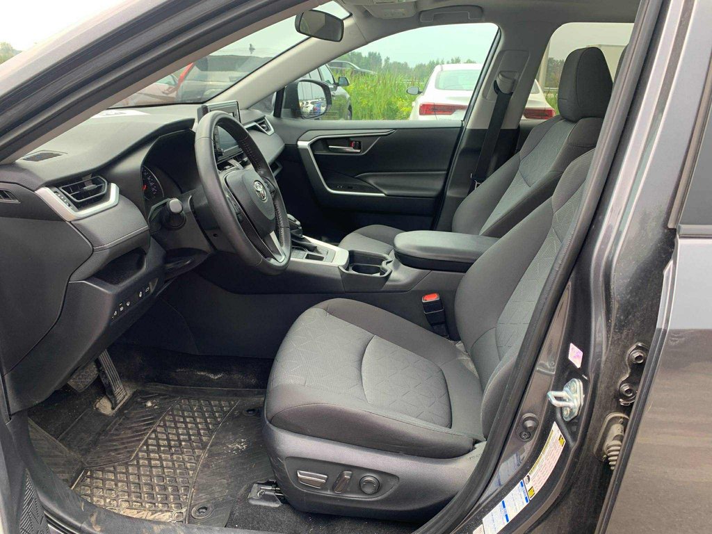 Toyota RAV4 XLE, AWD, TOIT, 8 ROUES, AUCUN ACCIDENT 2019 à Mirabel, Québec - 7 - w1024h768px