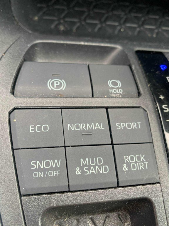 Toyota RAV4 XLE, AWD, TOIT, 8 ROUES, AUCUN ACCIDENT 2019 à Mirabel, Québec - 17 - w1024h768px